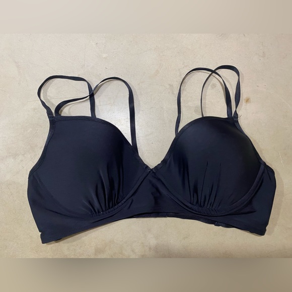 bathing suit top - Picture 1 of 3